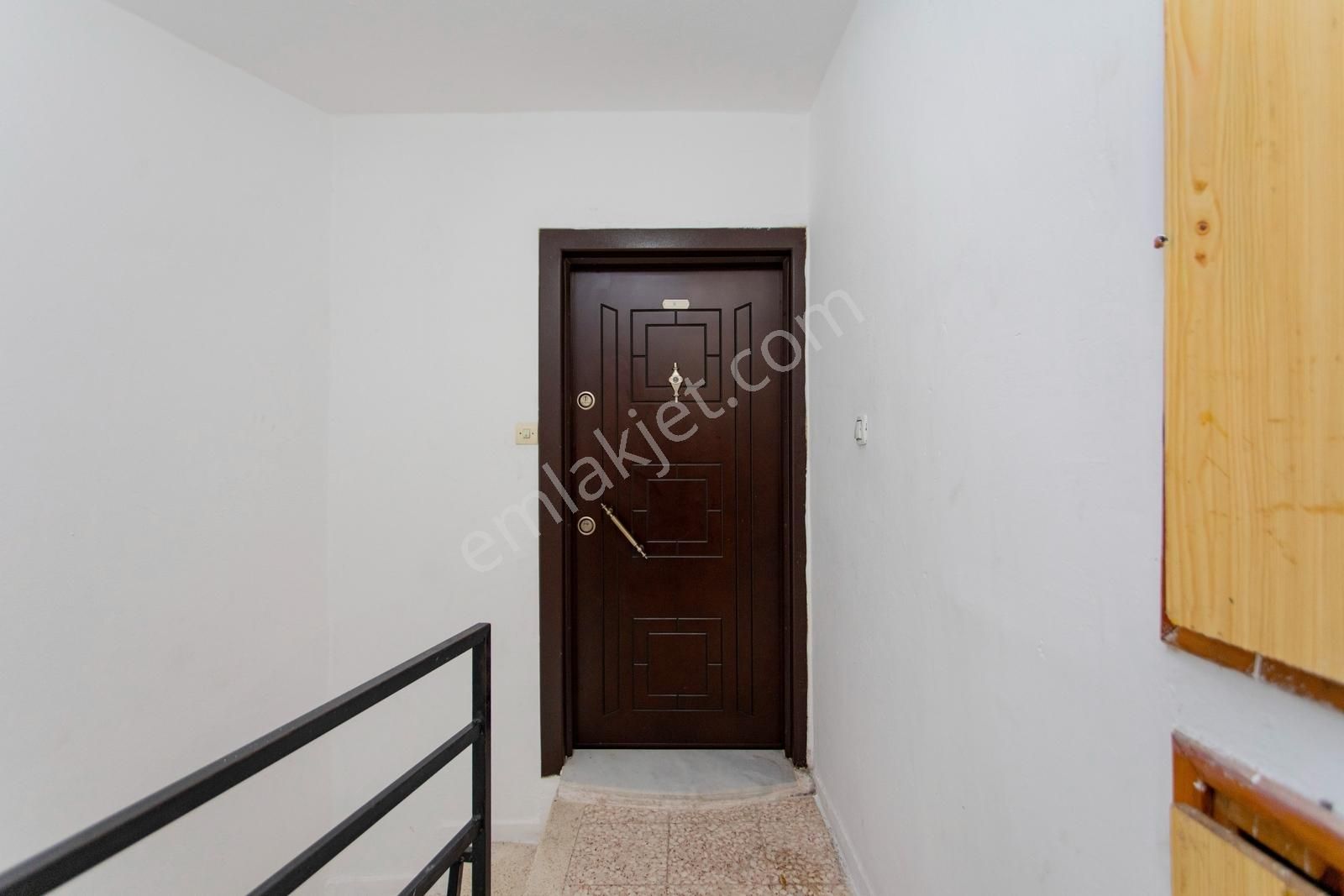 Foça Fevzipaşa Mah. Merkezi Konumda Satılık 3+1 Daire - Görsel 23