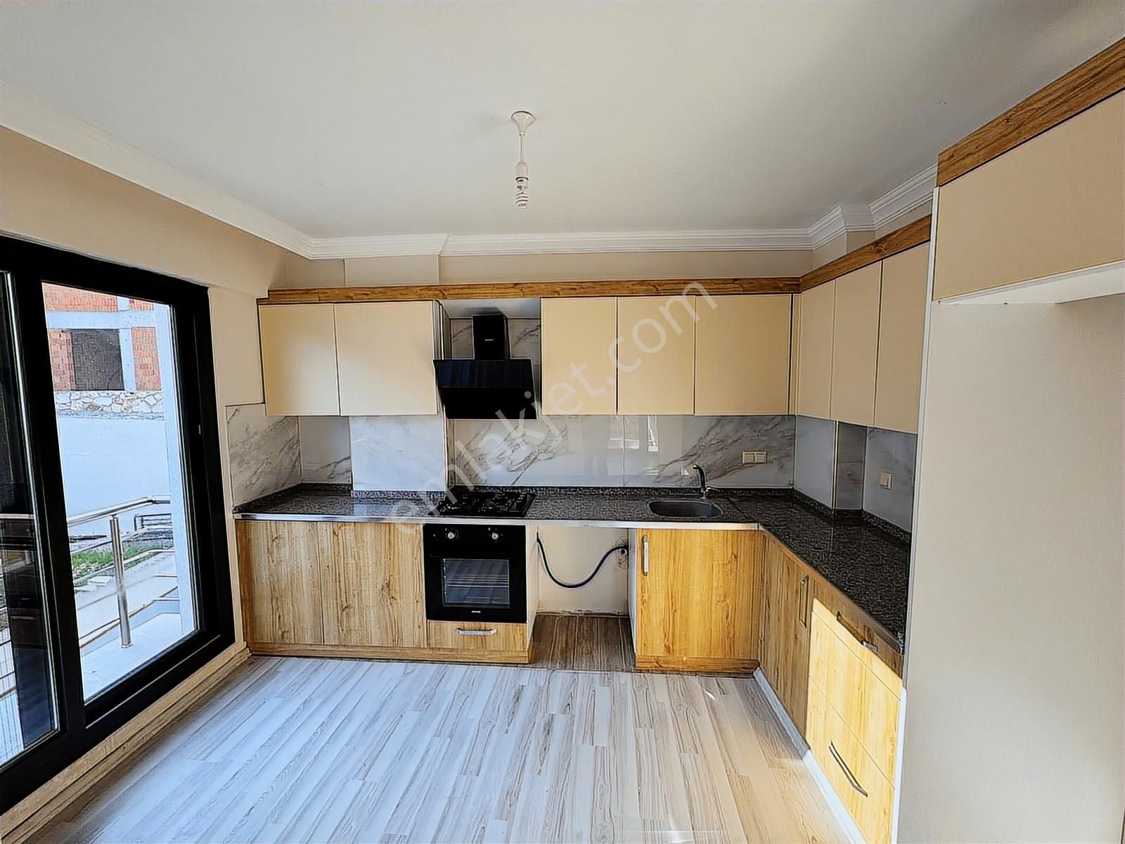 Foça Yenibağarası Mahallesinde Kiralık 2+1 Daire - Görsel 26