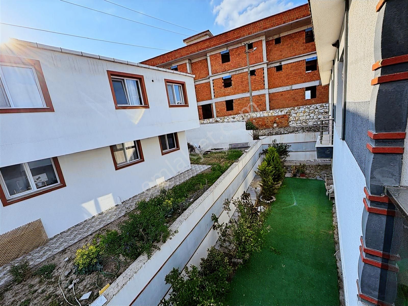 Foça Yenibağarası Mahallesinde Kiralık 2+1 Daire - Görsel 29