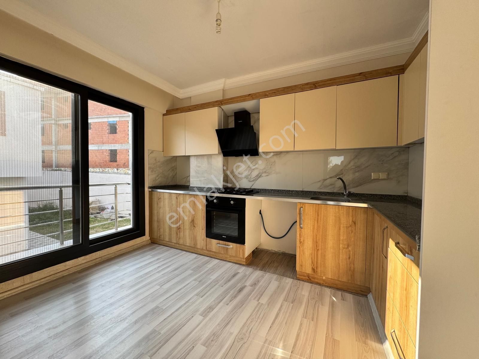 Foça Yenibağarası Mahallesinde Kiralık 2+1 Daire - Görsel 20