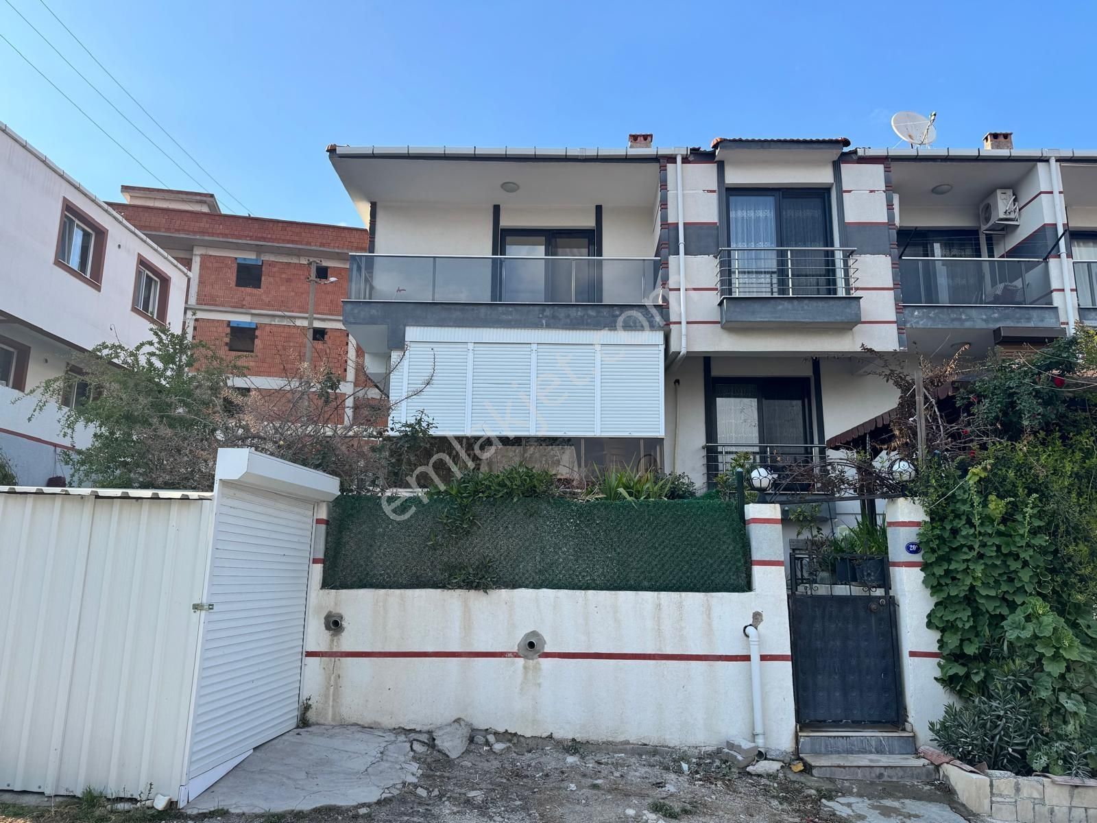 Foça Yenibağarası Mahallesinde Kiralık 2+1 Daire - Görsel 17