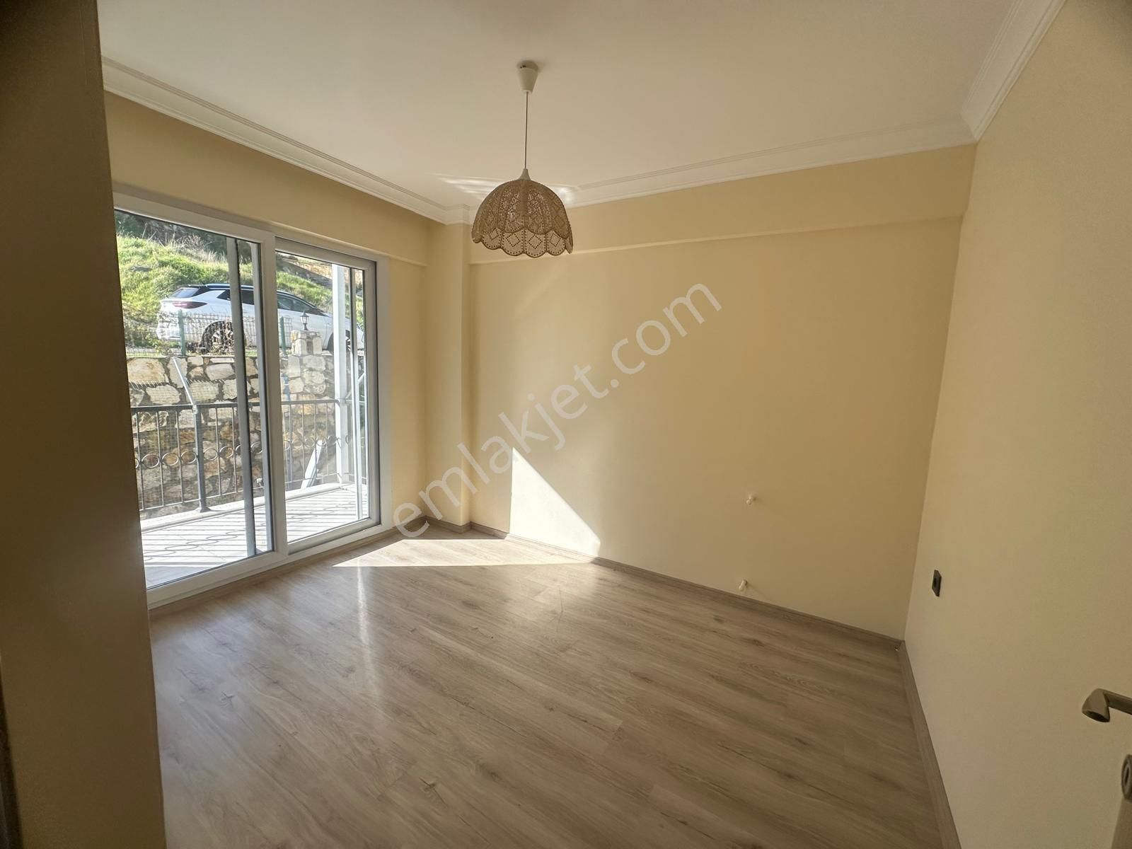 Foça Kazım Dirik Mah. 2+1 Dubleks Kiralık Daire - Görsel 9