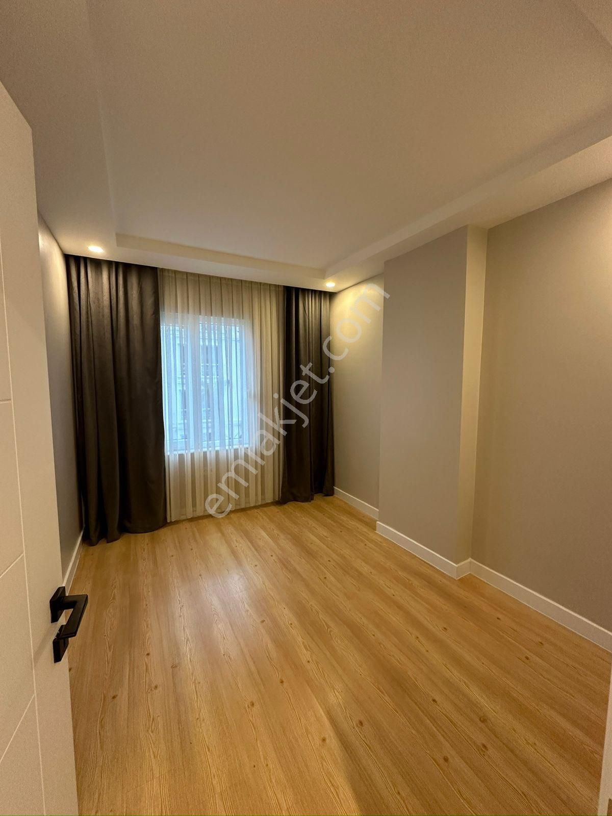 Konyaaltı Liman Mah.siteiçinde İçi Tadilatlı Eşyalı 2+1 Arakat - Görsel 14