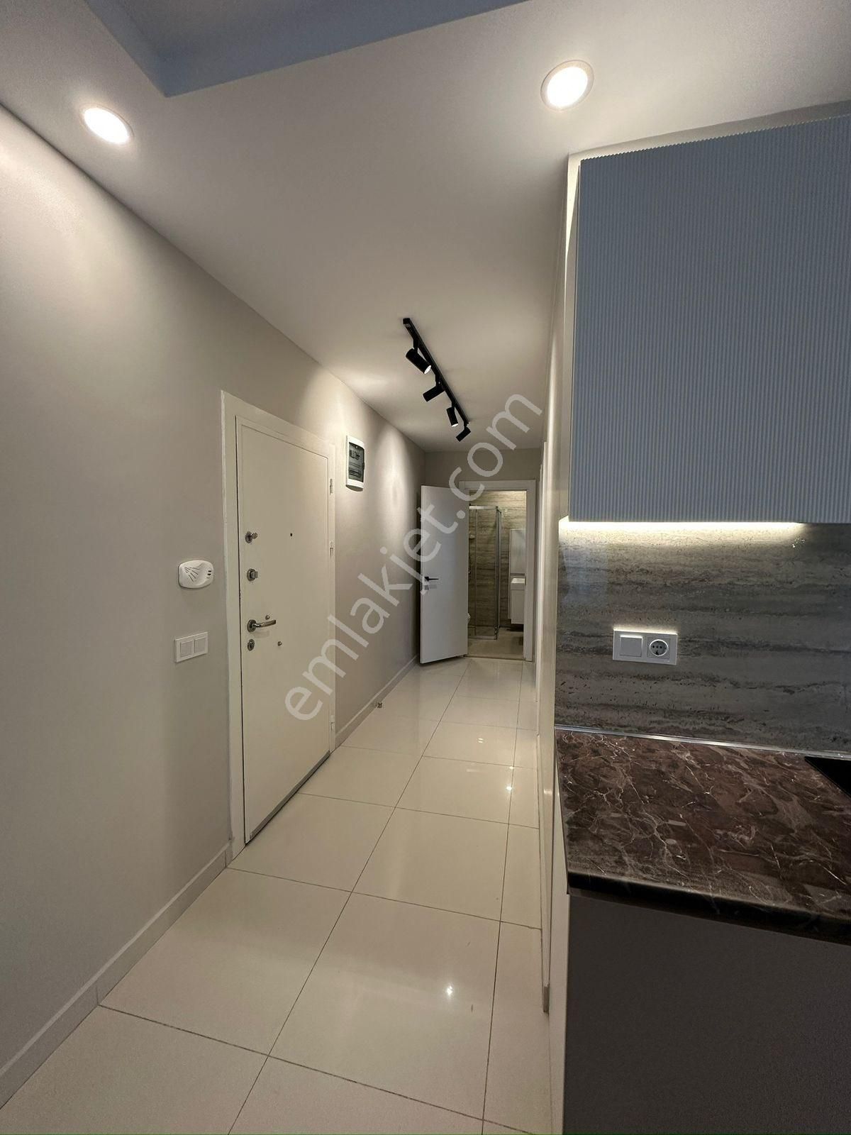 Konyaaltı Liman Mah.siteiçinde İçi Tadilatlı Eşyalı 2+1 Arakat - Görsel 8