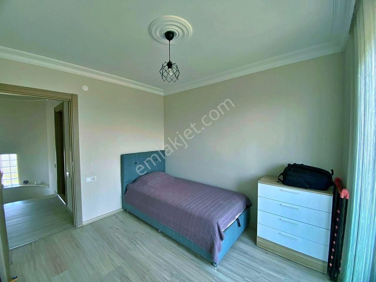 Uytundan Gömeç Karaağaçta Denize 500 Metre Havuzlu 4+1 Villa - Görsel 35