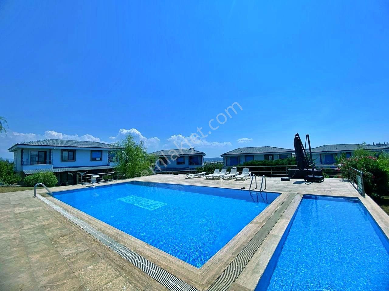 Uytundan Gömeç Karaağaçta Denize 500 Metre Havuzlu 4+1 Villa - Görsel 29