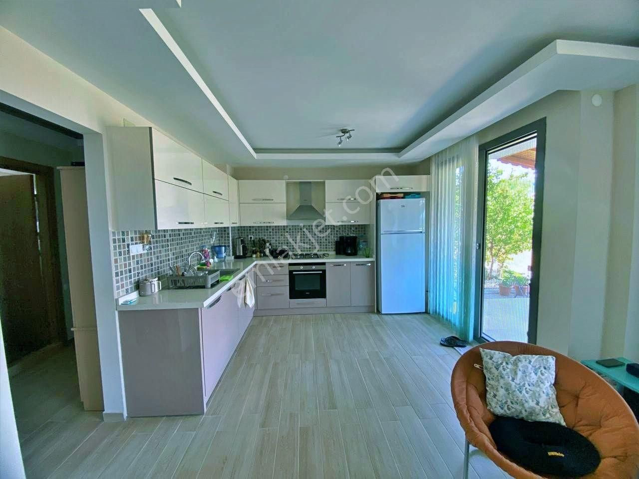 Uytundan Gömeç Karaağaçta Denize 500 Metre Havuzlu 4+1 Villa - Görsel 16