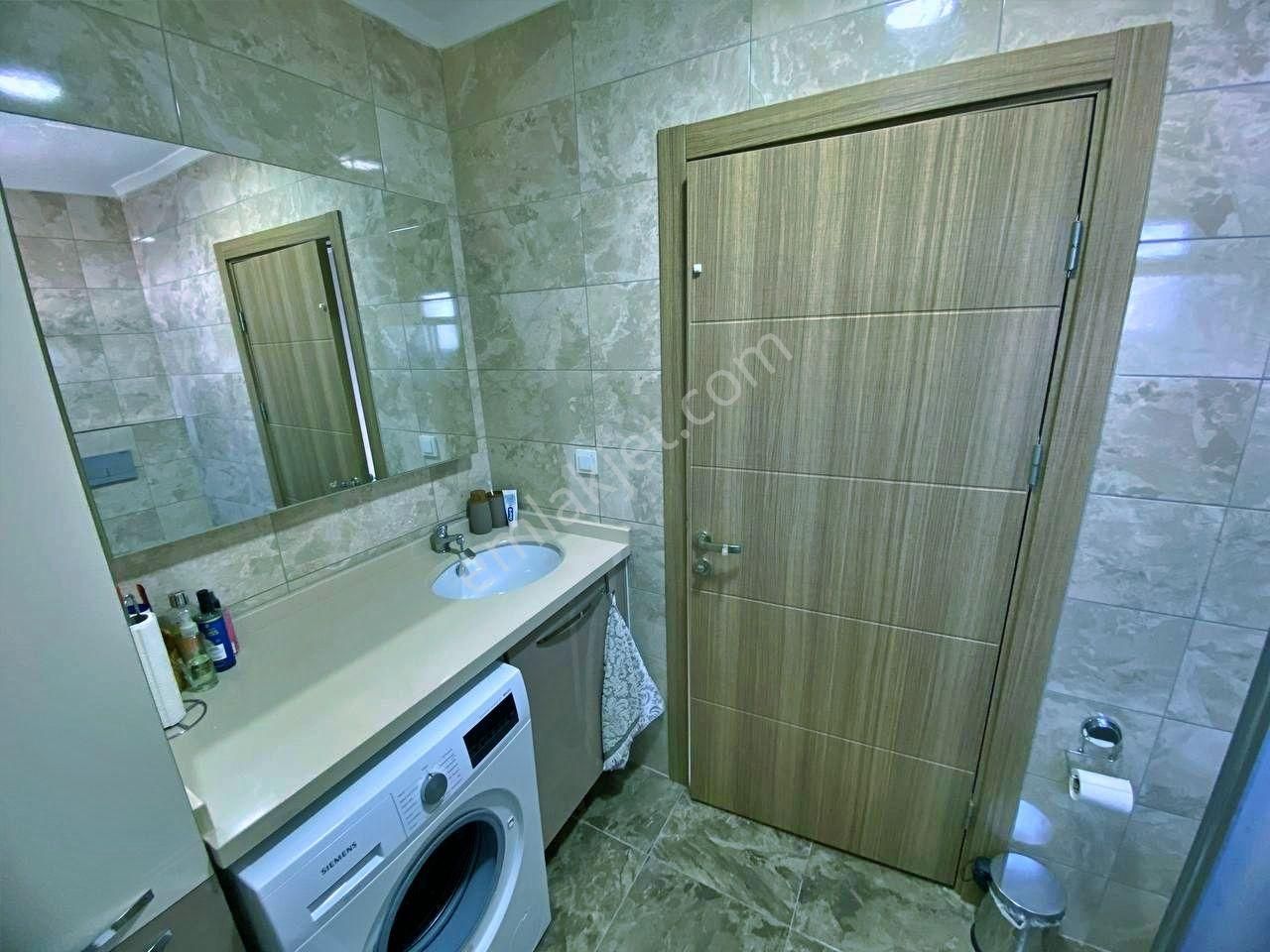 Uytundan Gömeç Karaağaçta Denize 500 Metre Havuzlu 4+1 Villa - Görsel 25