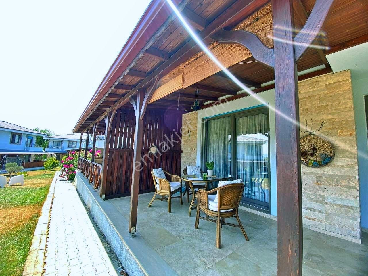 Uytundan Gömeç Karaağaçta Denize 500 Metre Havuzlu 4+1 Villa - Görsel 2