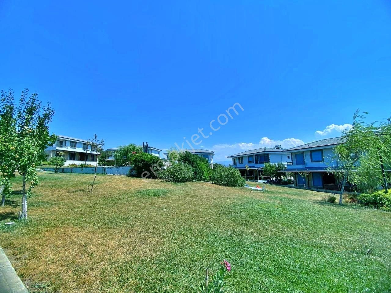 Uytundan Gömeç Karaağaçta Denize 500 Metre Havuzlu 4+1 Villa - Görsel 32