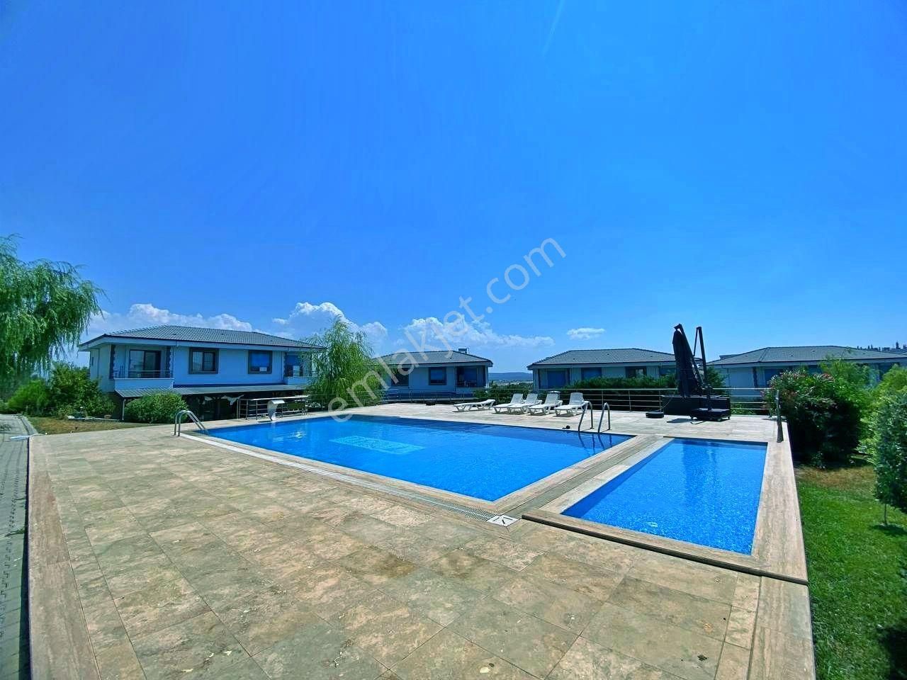 Uytundan Gömeç Karaağaçta Denize 500 Metre Havuzlu 4+1 Villa - Görsel 34