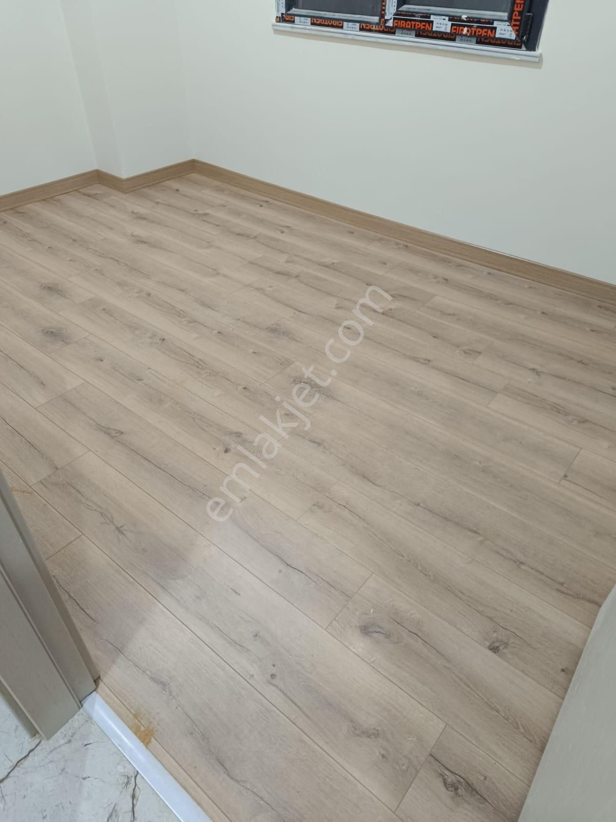 Avcılar Üniversite Mahallesi Yeni Binada Tabandan Isıtma Satılık 1+1 Yüksek Giriş Daire - Görsel 14