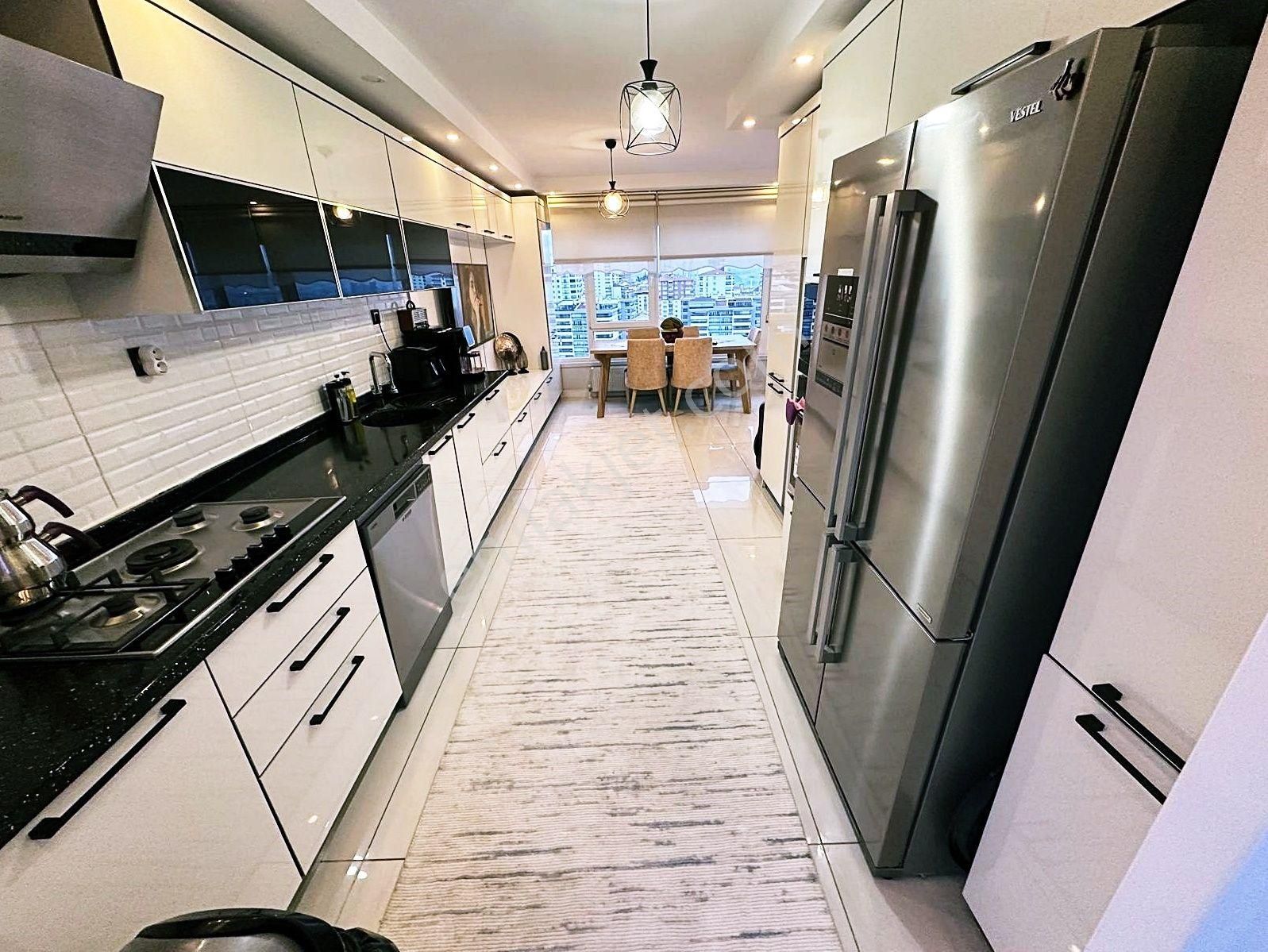 Cihandan Kayalar Kayalar Parkı Yanı Ultra Lüks 4+1 Satlık Daire - Görsel 2