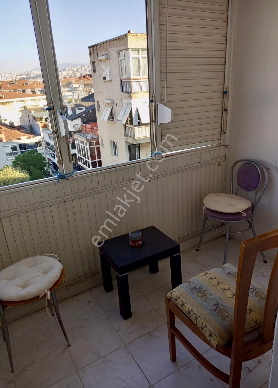 Üçkuyular Demokrasi Üniversitesi Çevresi Eşyalı Kiralık Daire - Görsel 13