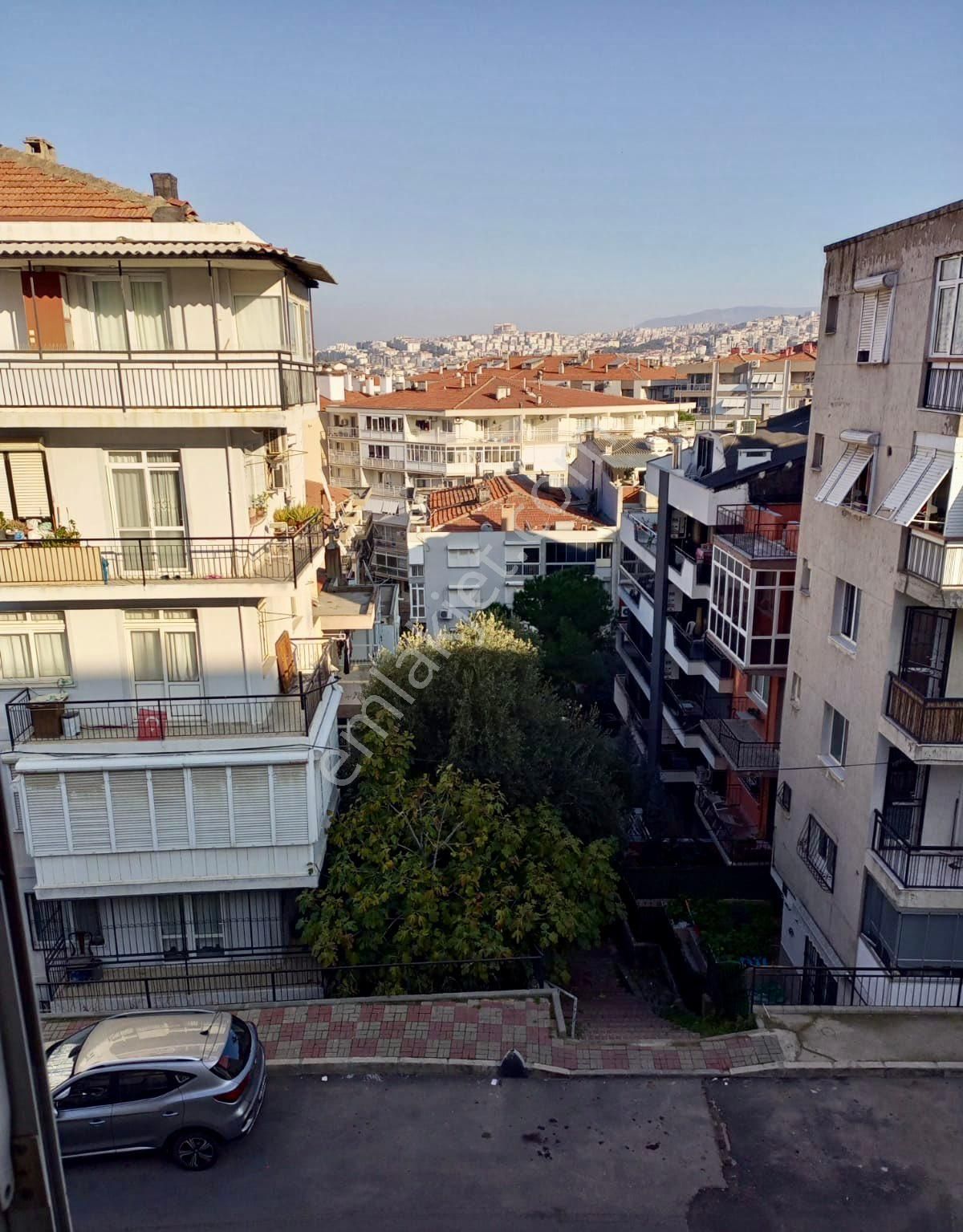 Üçkuyular Demokrasi Üniversitesi Çevresi Eşyalı Kiralık Daire - Görsel 12