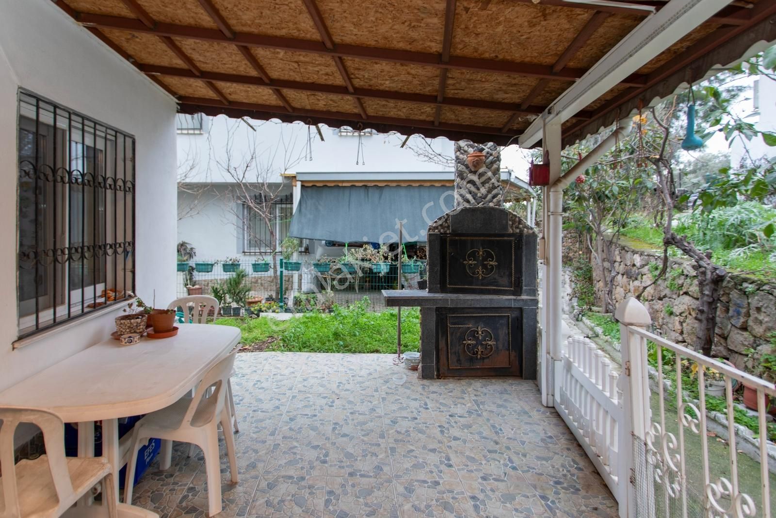 Yenifoça Cumhuriyet Mah. Satılık 4+1 Tripleks Villa - Görsel 4