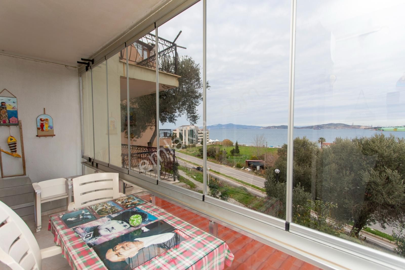 Yenifoça Cumhuriyet Mah. Satılık 4+1 Tripleks Villa - Görsel 24