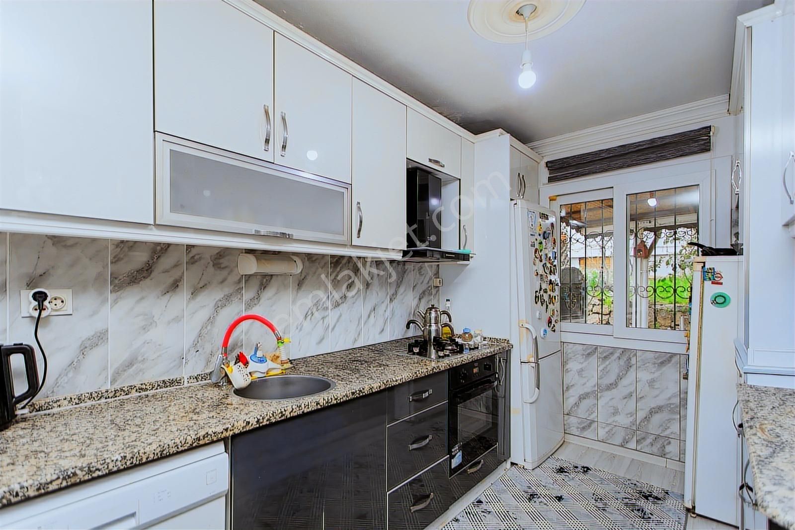 Yenifoça Cumhuriyet Mah. Satılık 4+1 Tripleks Villa - Görsel 23