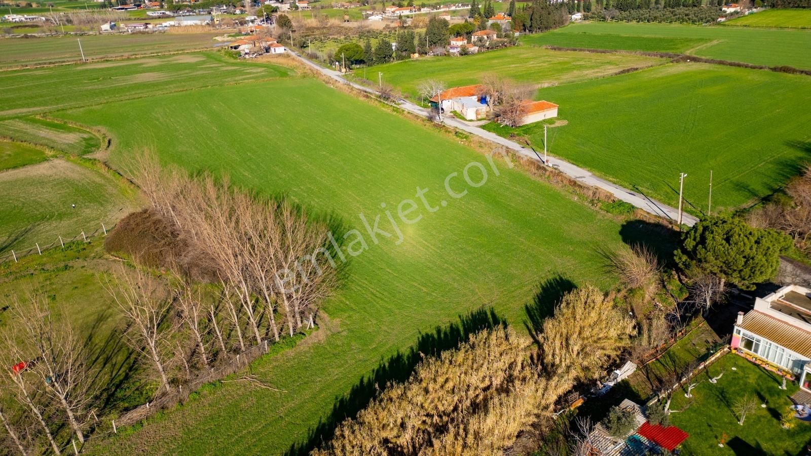 Foça Hacıveli Mah. Satılık Tarla - Görsel 33