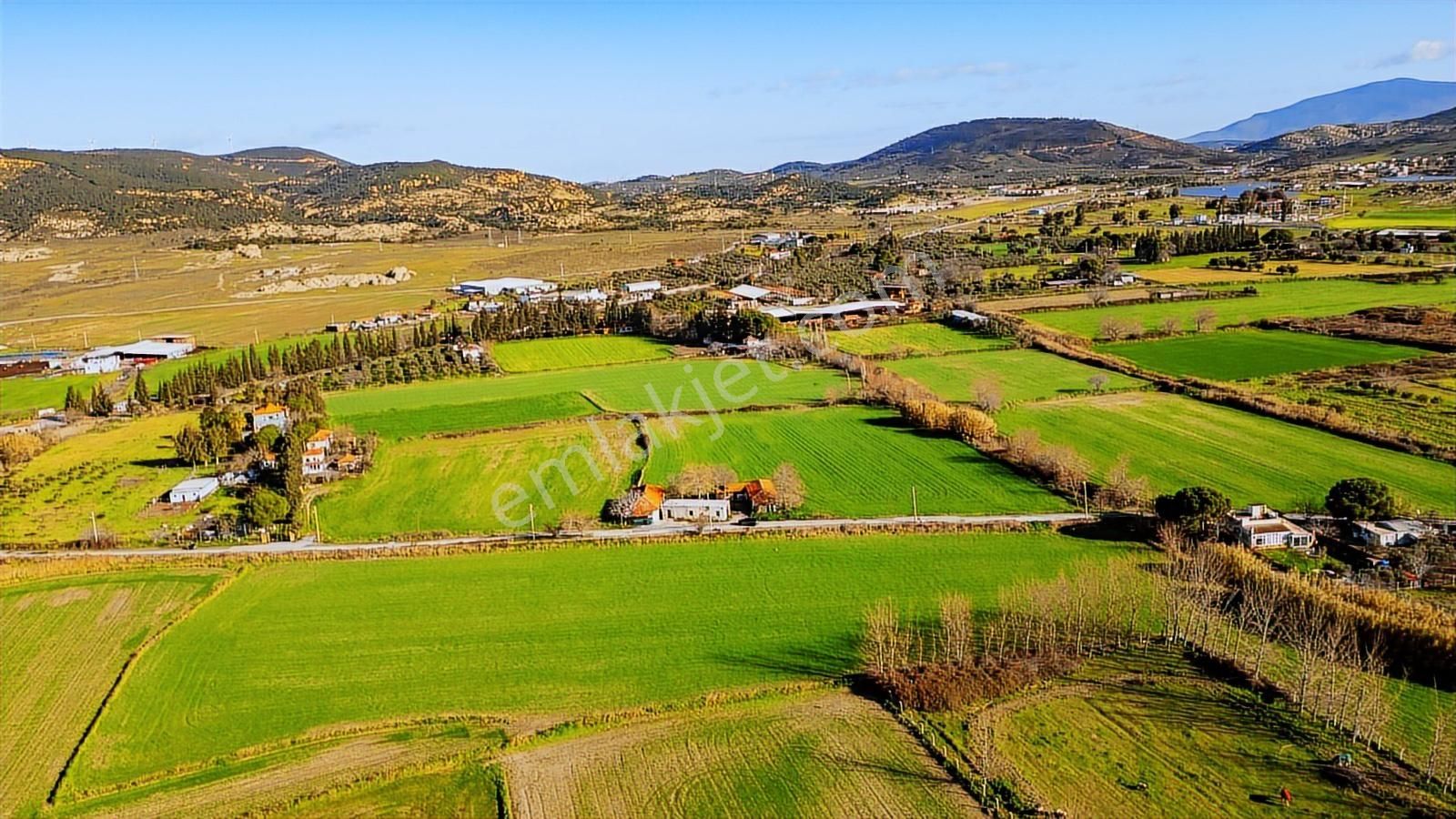 Foça Hacıveli Mah. Satılık Tarla - Görsel 30