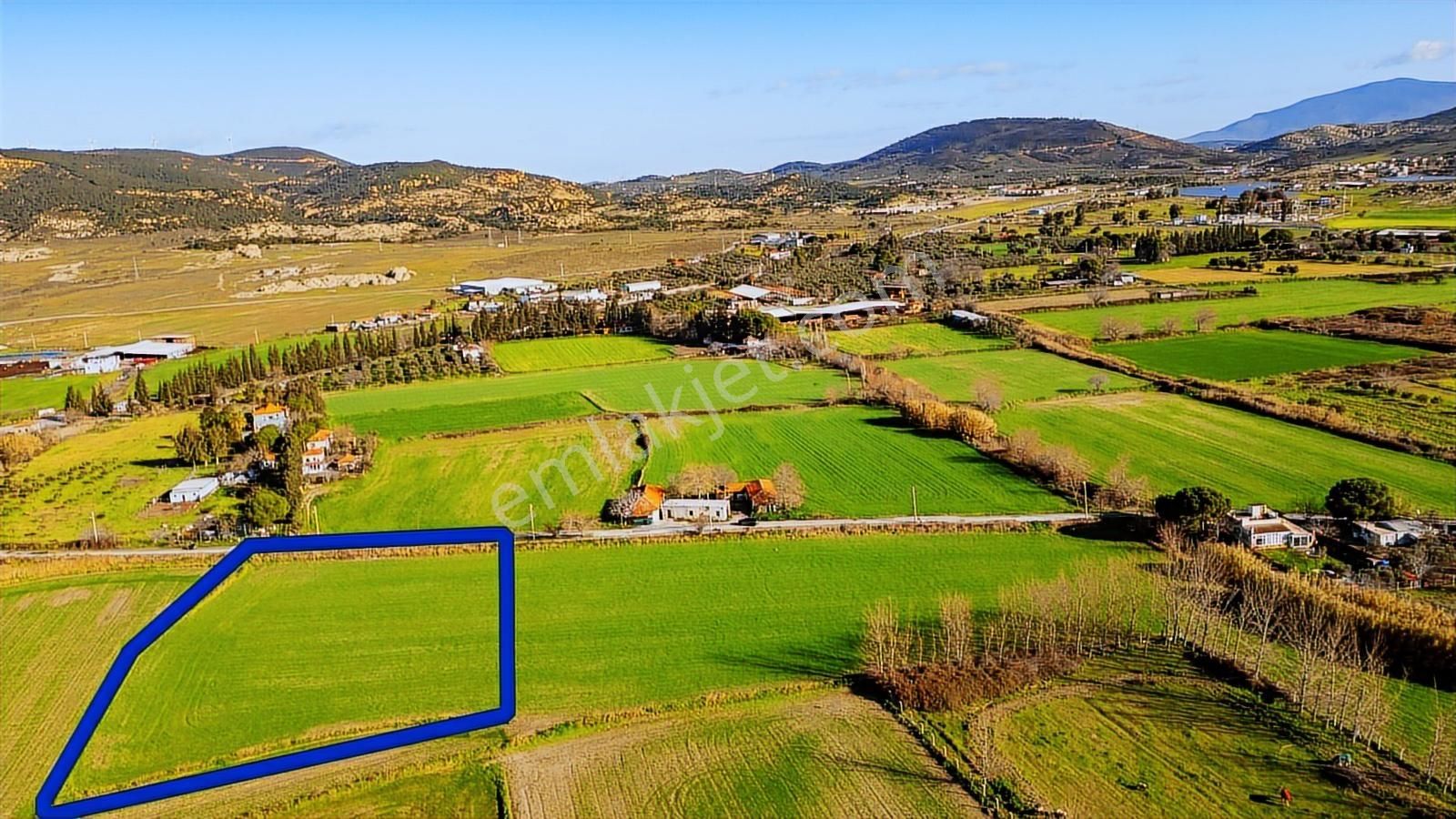 Foça Hacıveli Mah. Satılık Tarla - Görsel 13