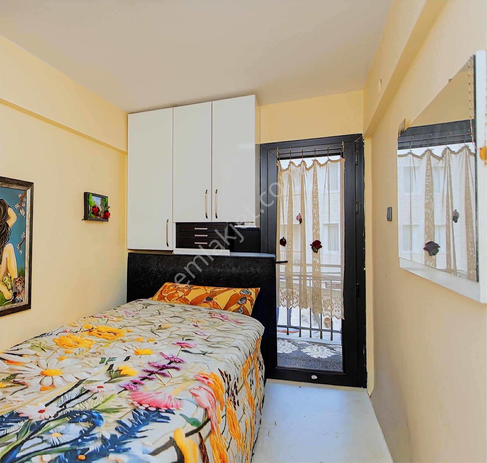 Yenifoça'da Full Deniz Manzaralı Satılık 3+1 Villa - Görsel 8