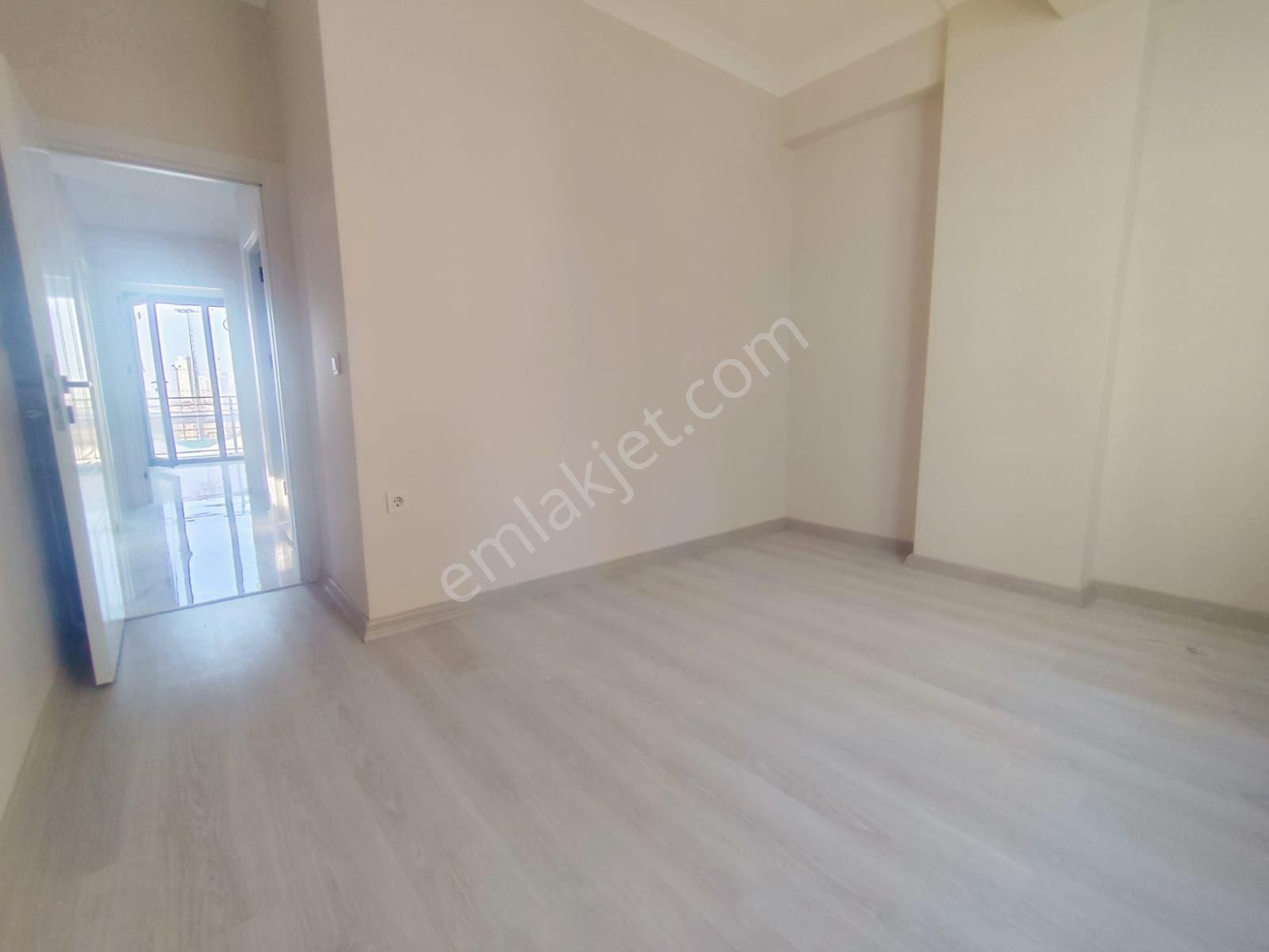 Mertcan Dan Kartal Metro Durağına Yürüme Arakat 3+1 İskanlı - Balkonlu - Görsel 8