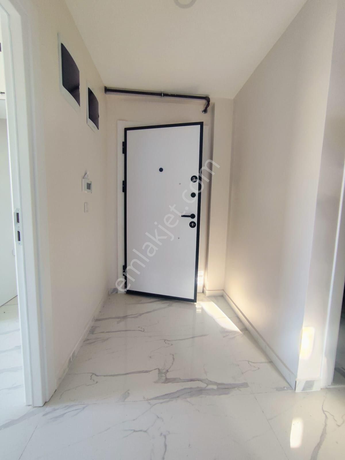 Mertcan Dan Kartal Metro Durağına Yürüme Arakat 3+1 İskanlı - Balkonlu - Görsel 24