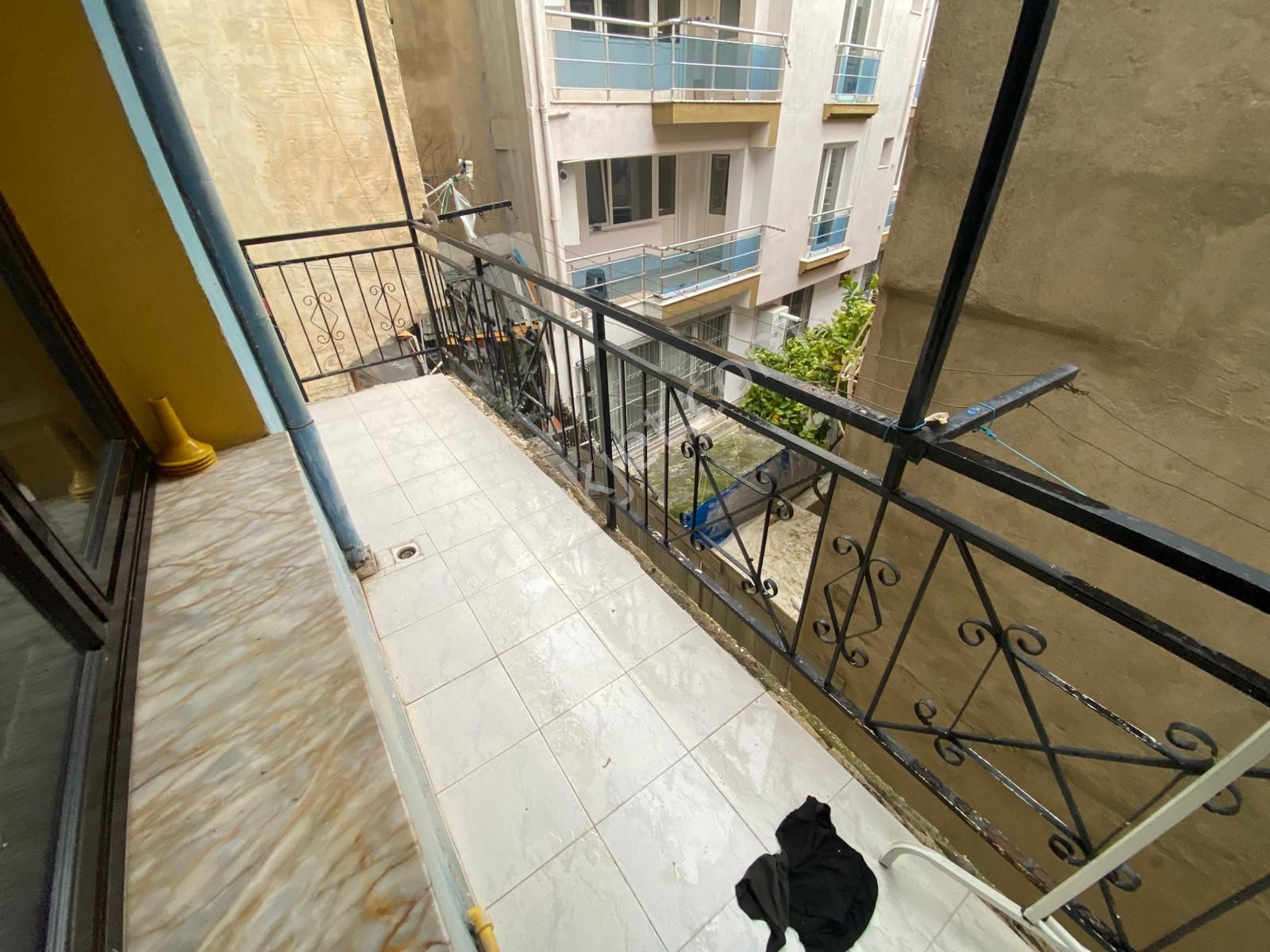 Acill Buca Atatürk Mah.de Kadın Doğum Hastanesi Yakını 3+1 135m2 Dgazlı Arakat Kiralık Daire - Görsel 18