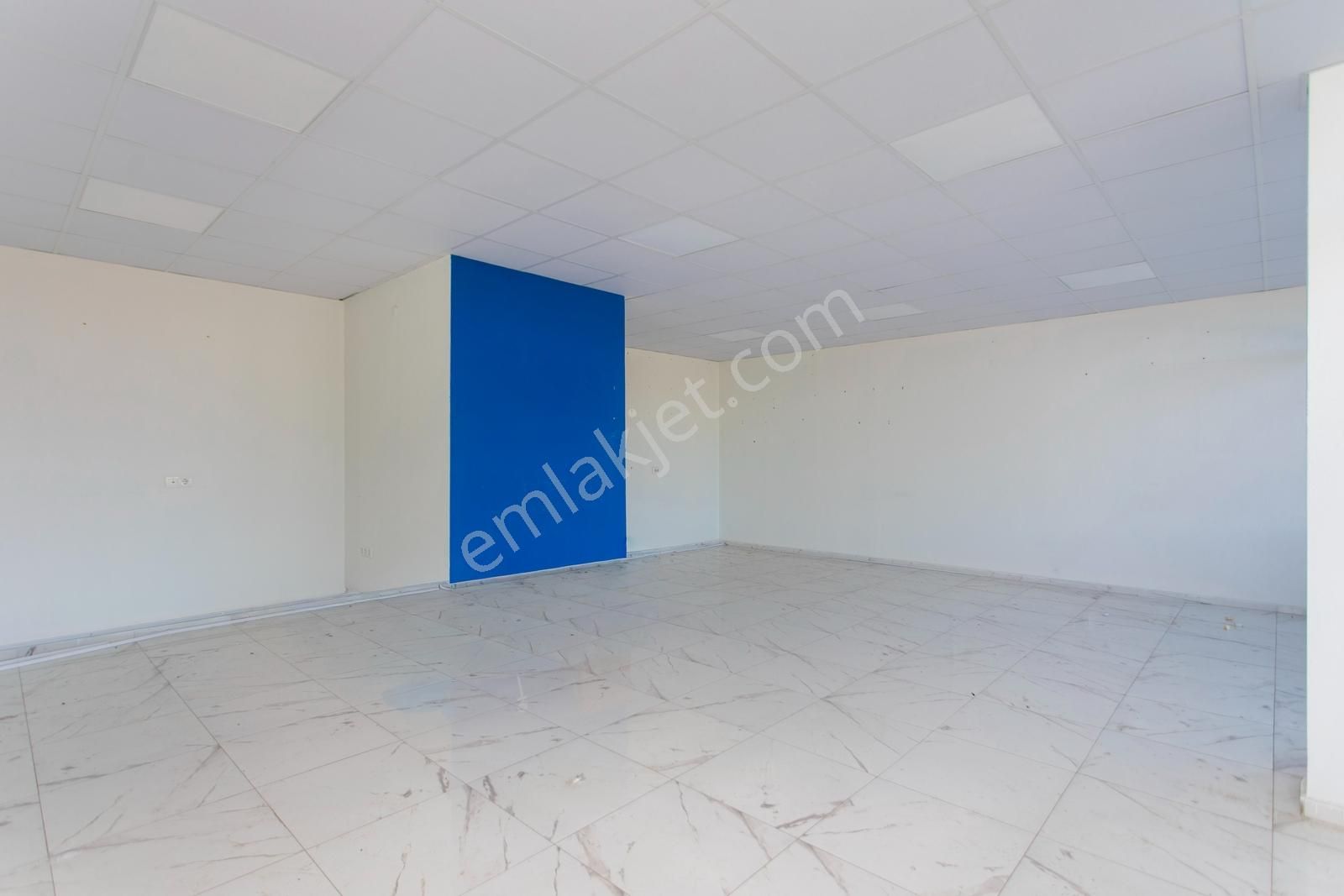 Foça Kazım Dirik Mah. Karayol Üzerinde Kiralık Dükkan - Görsel 5