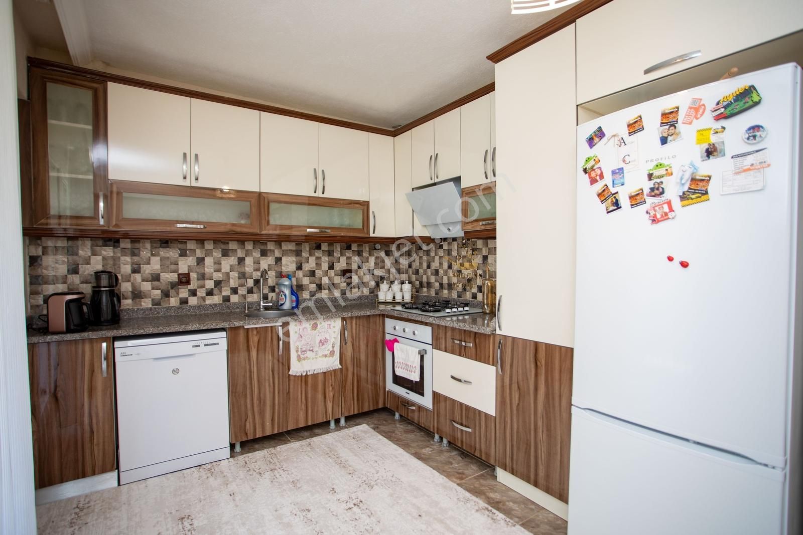 Foça Hacıveli Mah. Satılık Müstakil Bahçeli Bina - Görsel 16