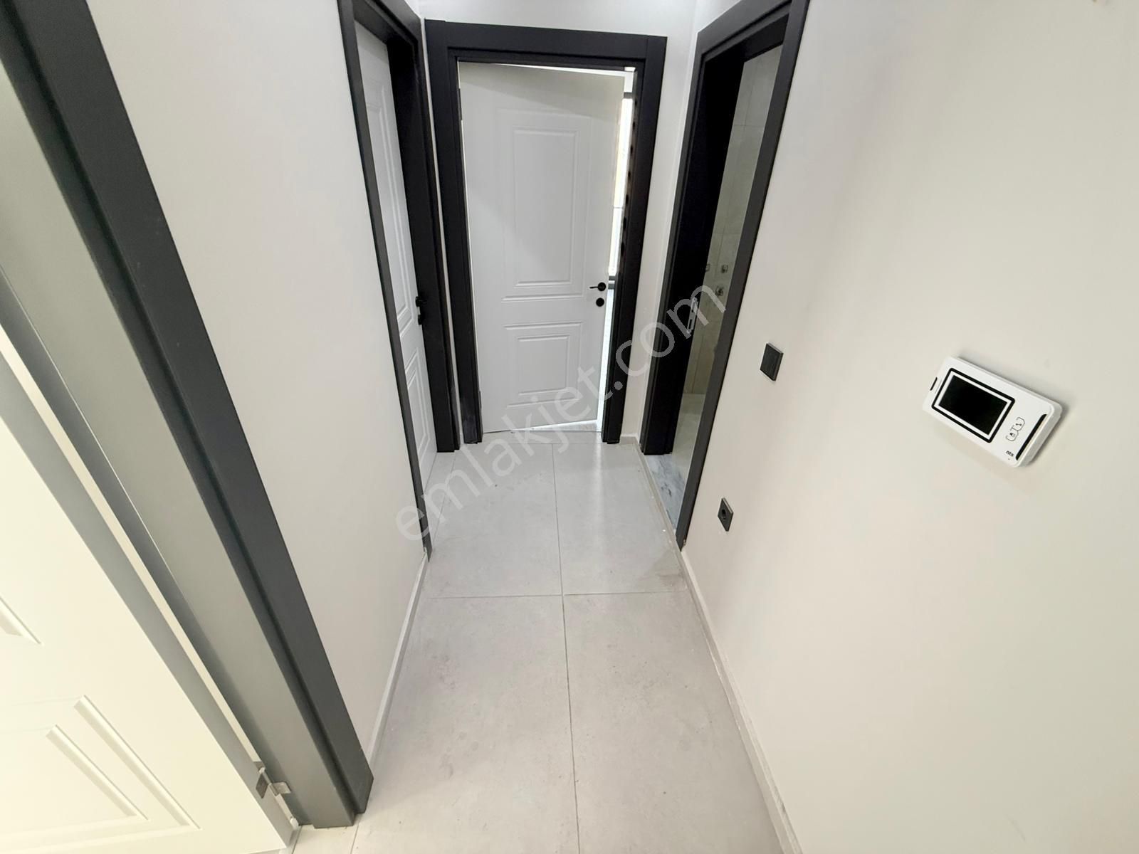 Yükselden Badem Alanında Yerden Isıtma 2+1 Asansörlü Sıfır Daire - Görsel 19