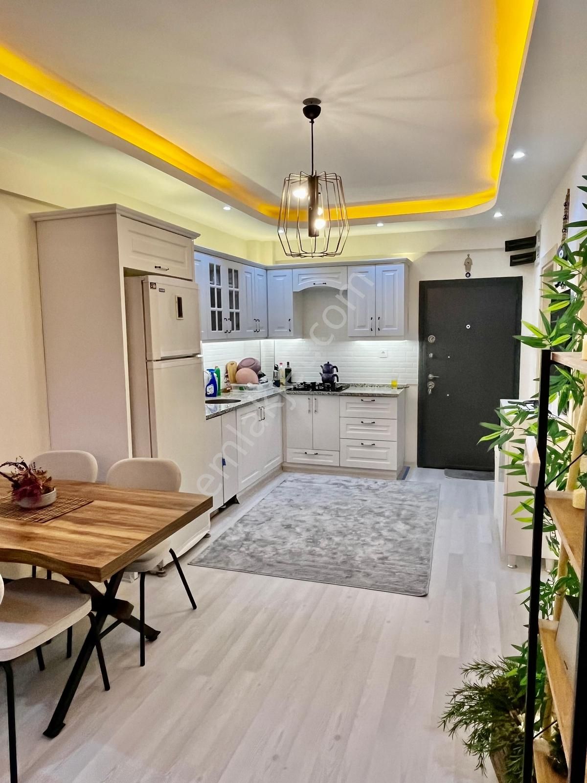 Foça Kazım Dirik Mah. Kiralık Eşyalı Teraslı Daire - Görsel 28