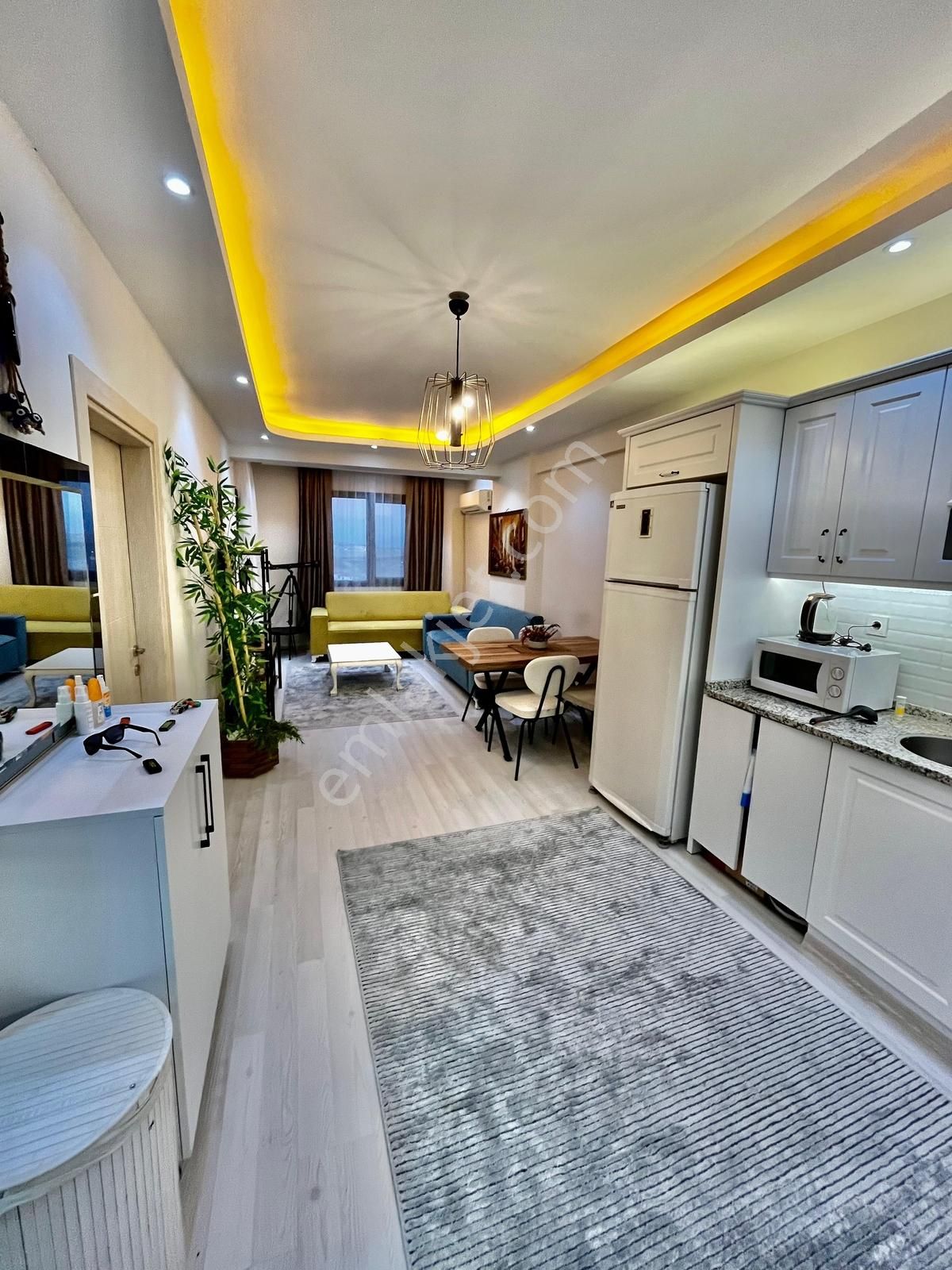 Foça Kazım Dirik Mah. Kiralık Eşyalı Teraslı Daire - Görsel 14