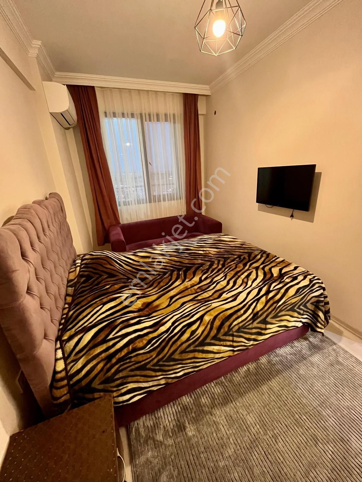 Foça Kazım Dirik Mah. Kiralık Eşyalı Teraslı Daire - Görsel 13