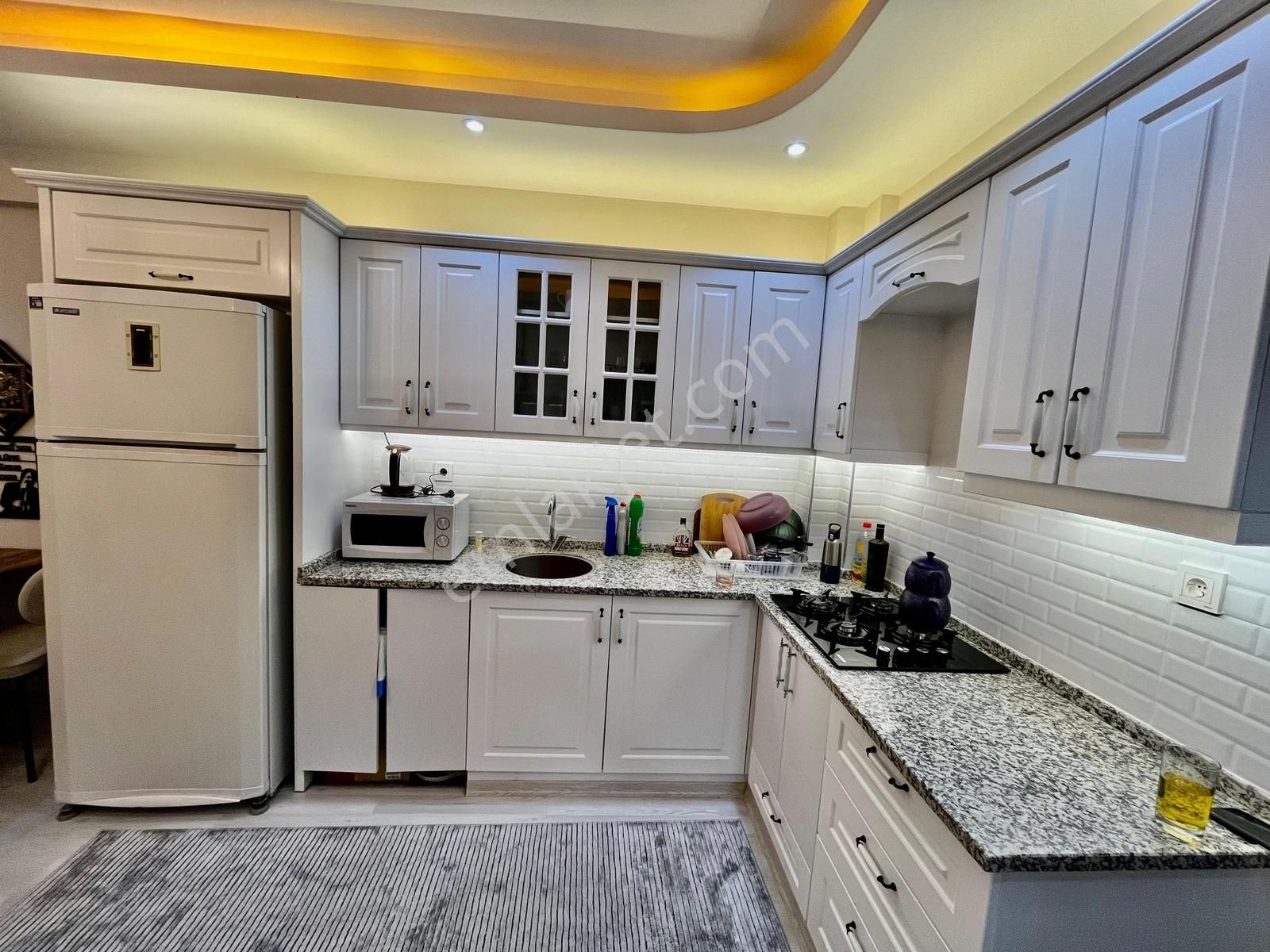 Foça Kazım Dirik Mah. Kiralık Eşyalı Teraslı Daire - Görsel 20