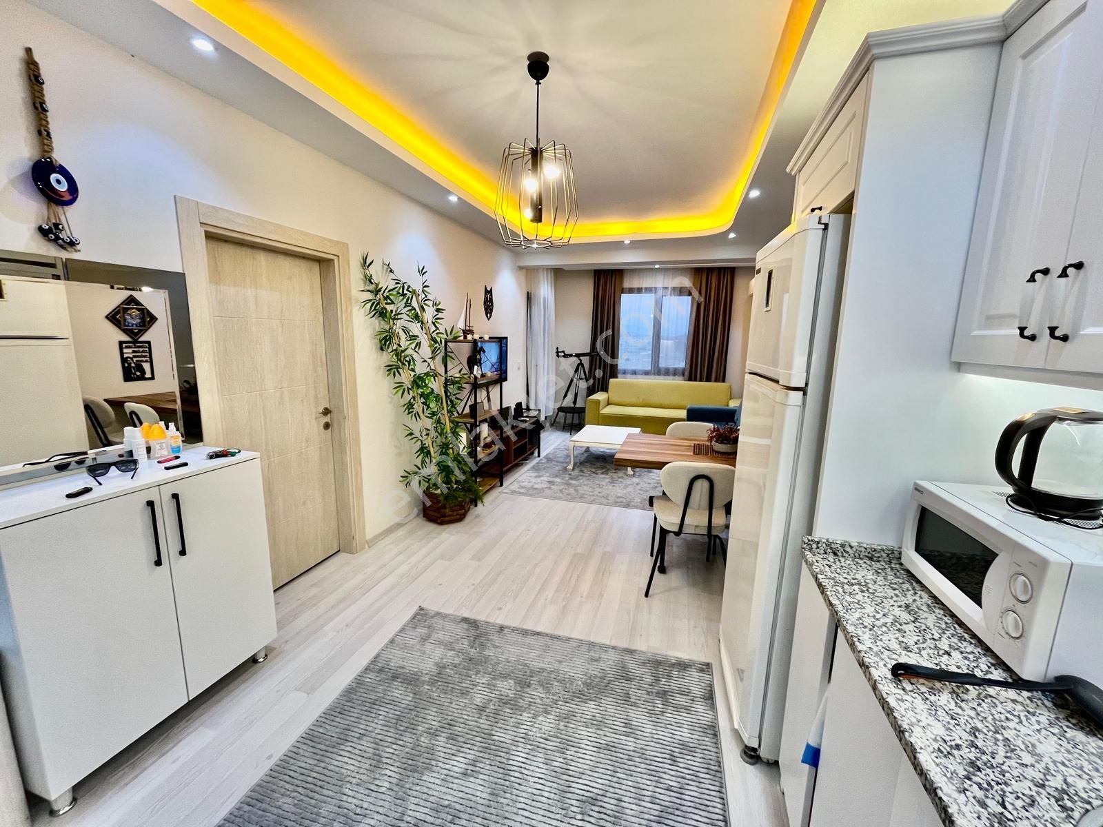 Foça Kazım Dirik Mah. Kiralık Eşyalı Teraslı Daire - Görsel 21