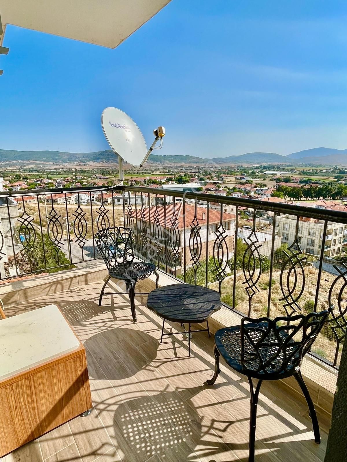 Foça Kazım Dirik Mah. Kiralık Eşyalı Teraslı Daire - Görsel 27