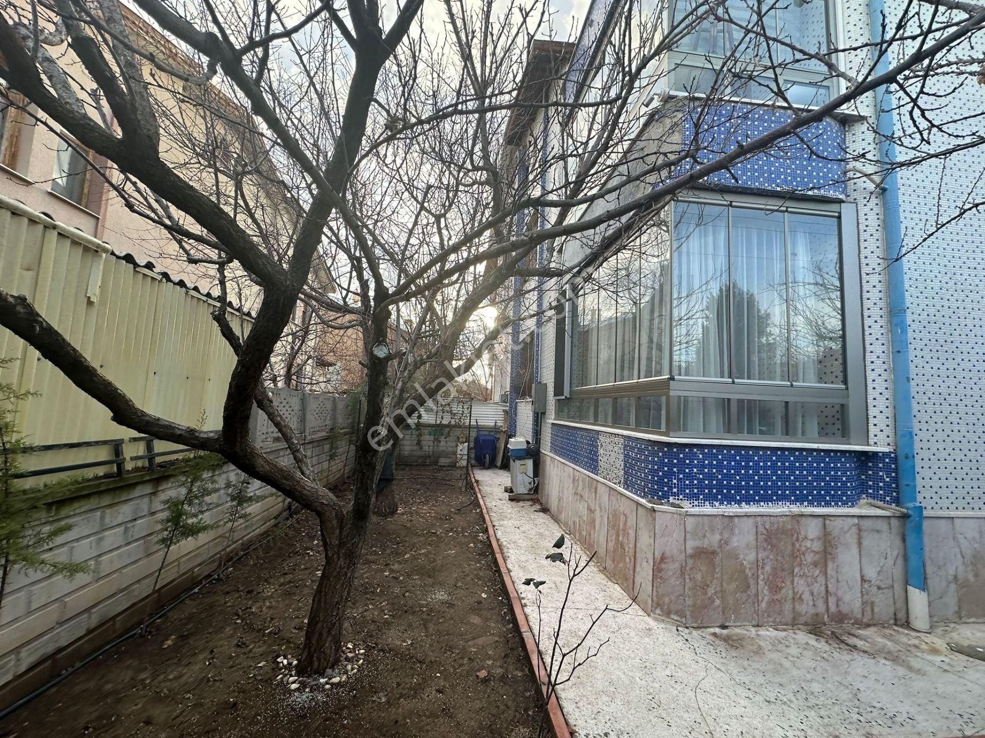 Aktel Gayrimenkulden Erenköyde Satılık Triplex - Görsel 2