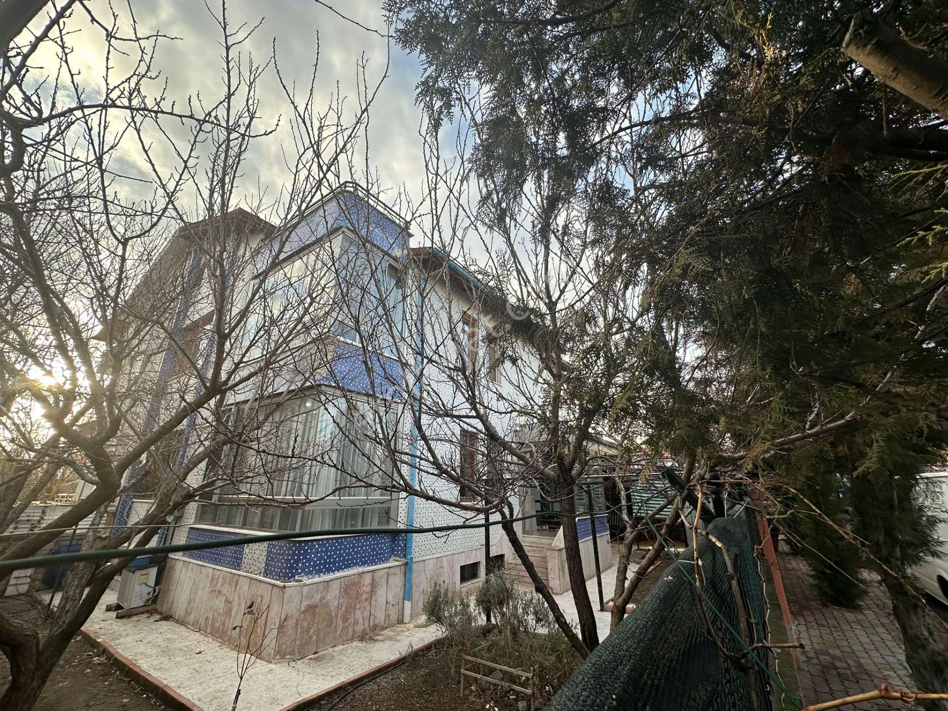 Aktel Gayrimenkulden Erenköyde Satılık Triplex