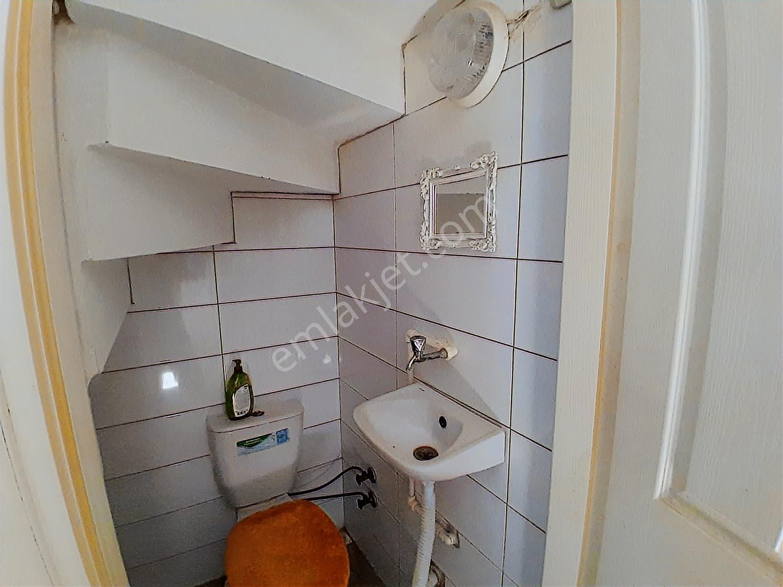 Eski Foça Atatürk Mahallesinde Kiralık 3+1 Tripleks - Görsel 23