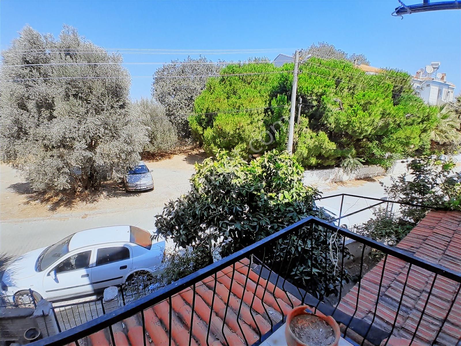 Eski Foça Atatürk Mahallesinde Kiralık 3+1 Tripleks - Görsel 7