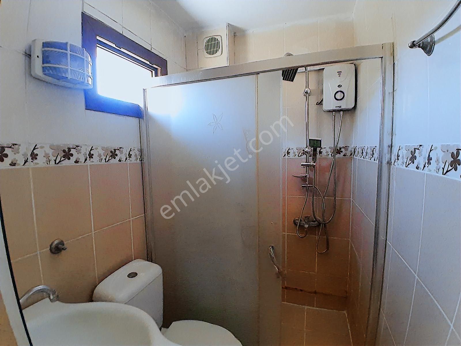 Eski Foça Atatürk Mahallesinde Kiralık 3+1 Tripleks - Görsel 12
