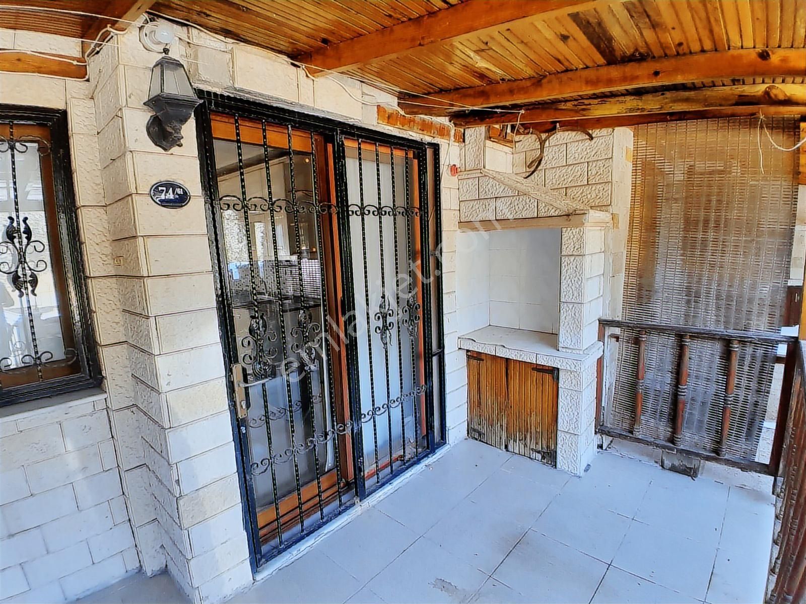 Eski Foça Atatürk Mahallesinde Kiralık 3+1 Tripleks - Görsel 33