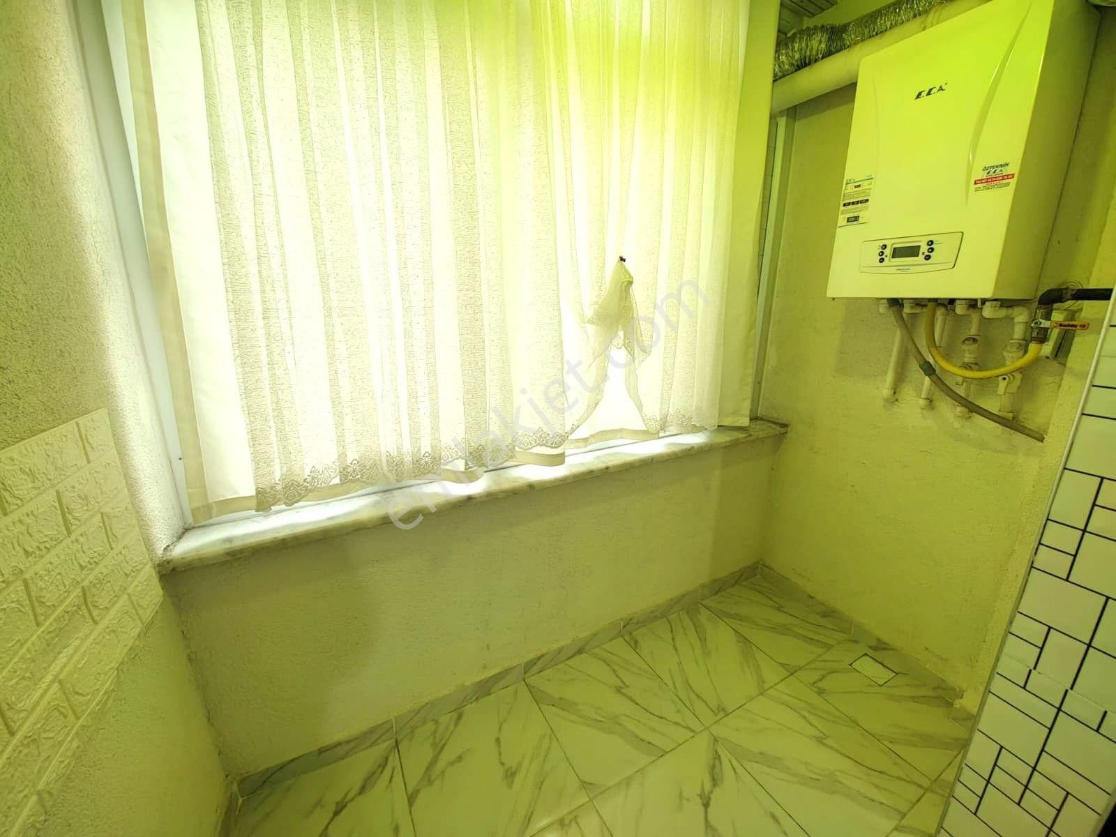 Yıldız Emlaktan Metro E5 Yakını Otoparklı 90m2 2+1 Kiralık Daire - Görsel 15