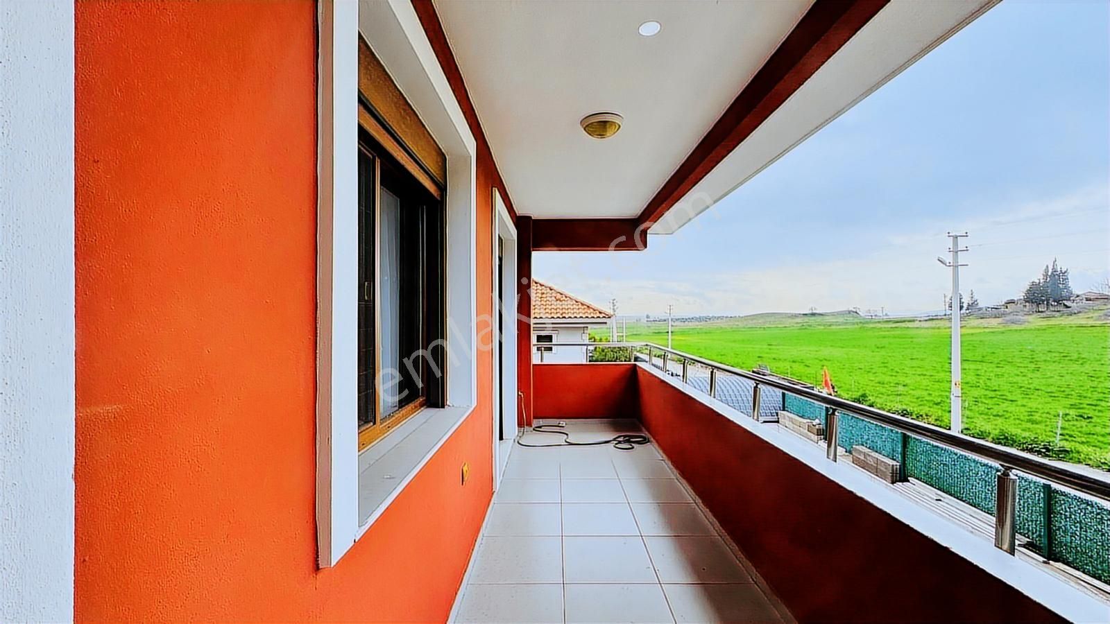 Foça Kazım Dirik Mah. Eşyalı Kiralık 3+1 Kapalı Mutfaklı Daire - Görsel 5