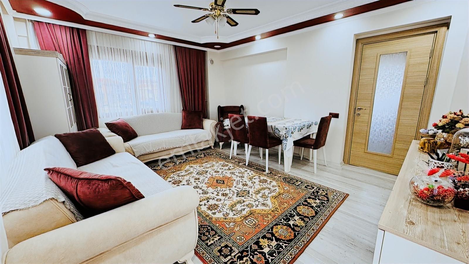 Foça Kazım Dirik Mah. Eşyalı Kiralık 3+1 Kapalı Mutfaklı Daire - Görsel 25