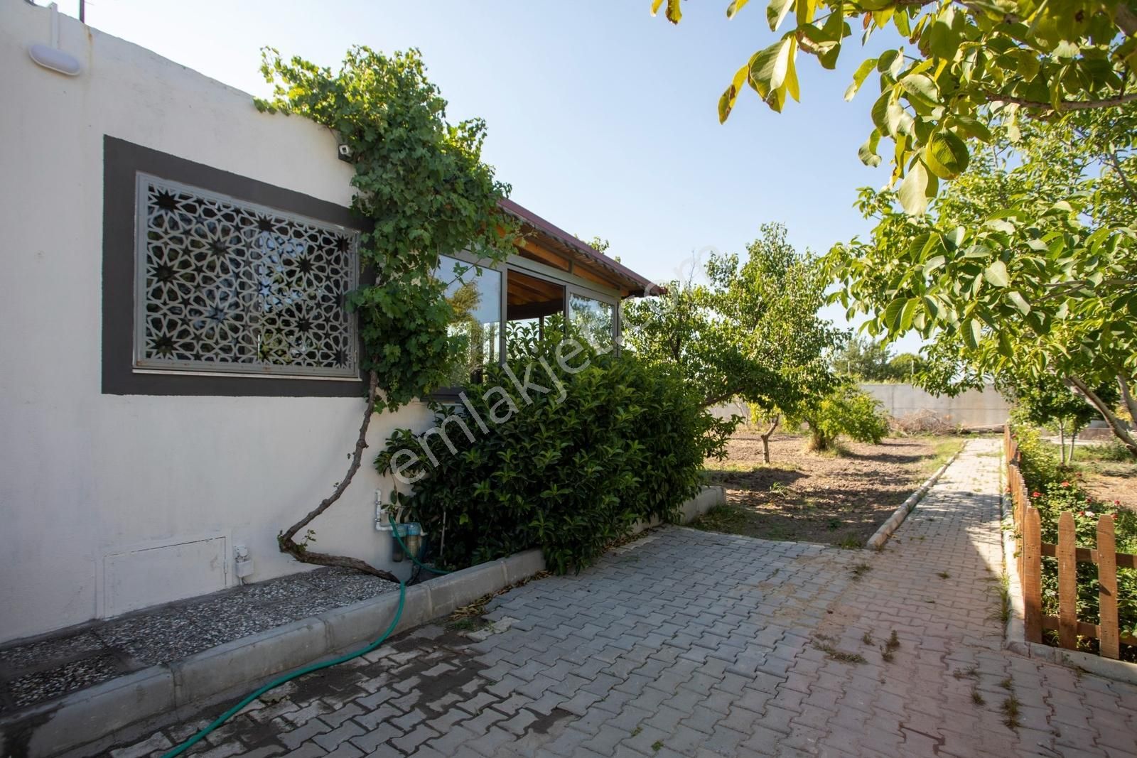 Helvacı Foça-izmir Karayolu Üzeri Satılık Tarla Ve Bağ Evi - Görsel 8