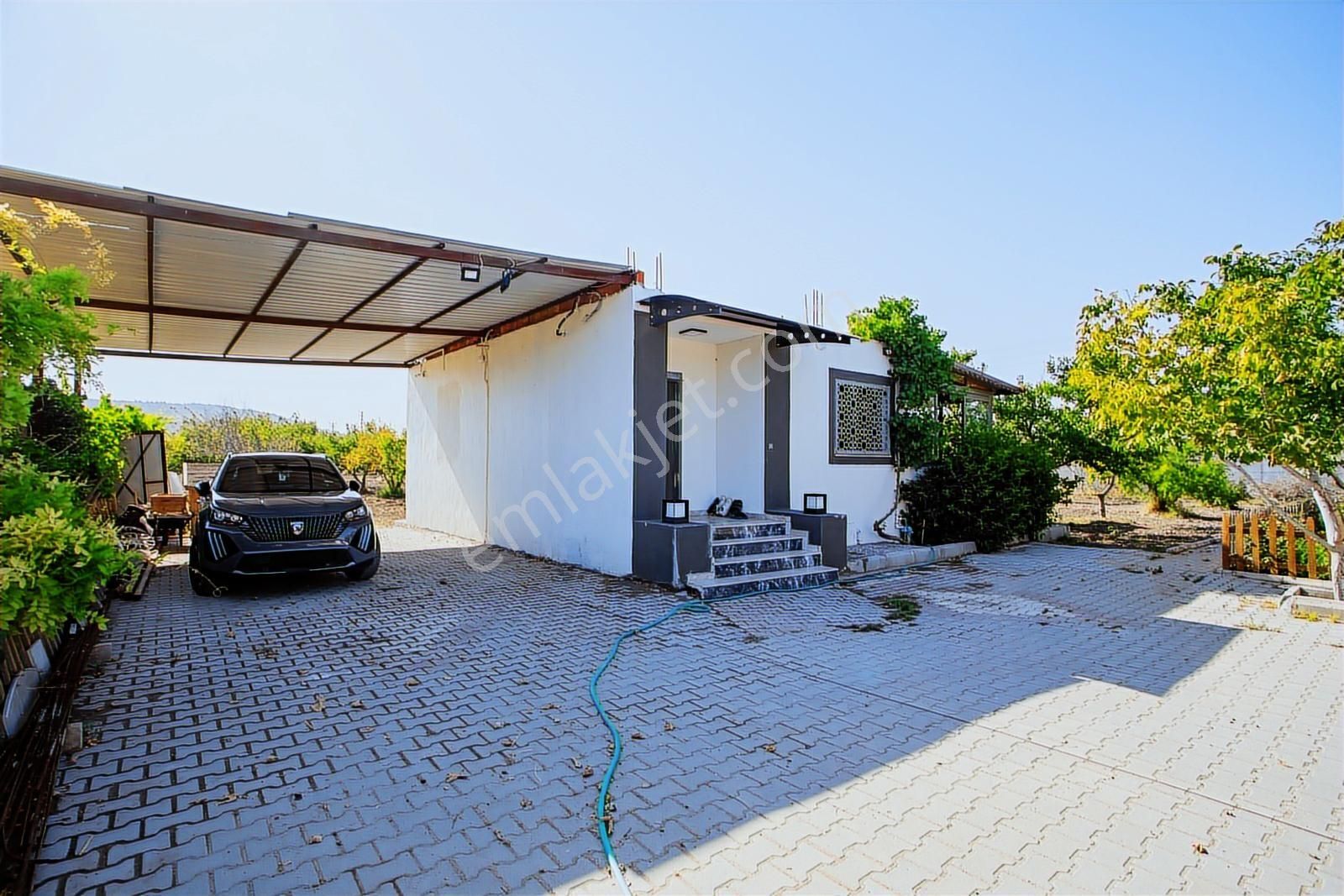 Helvacı Foça-izmir Karayolu Üzeri Satılık Tarla Ve Bağ Evi - Görsel 4