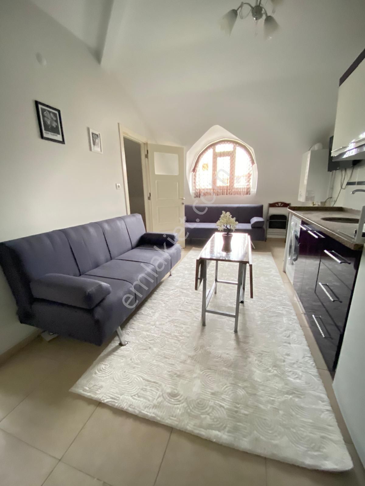 Ön Cephe Üniversiteye Yakın 2+1 Geniş Kullanışlı Satılık Apart